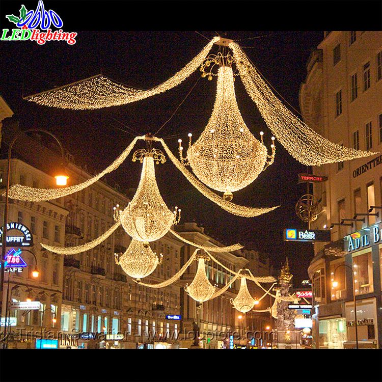 Pendant street chandelier installed above a commercial route