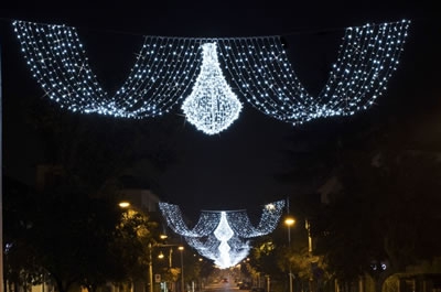 Outdoor motif lights