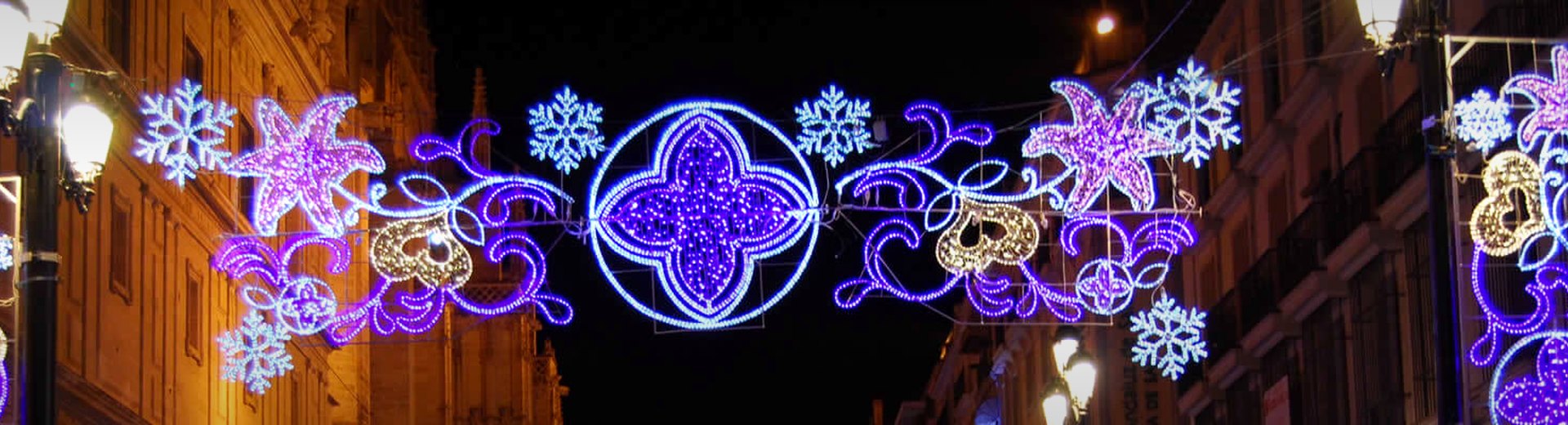 Outdoor Street Motif Lighting Solutions